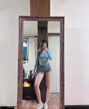 重庆妈咪靠谱,玩个高颜健身妹
