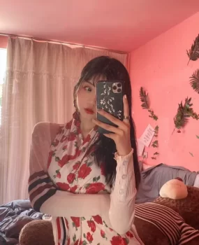 白丝萝莉妹水多多