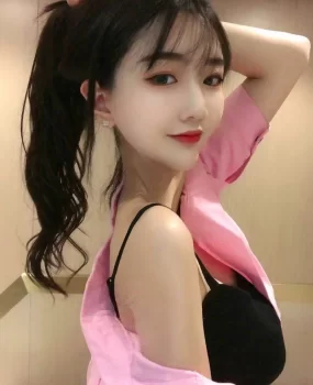 刚下海不久95后妹子的个人兼职