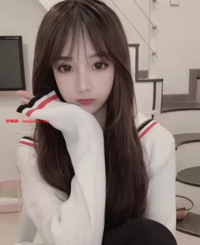 杭州约粉奶兼职气质妹妹被反复爆操，好舒服姿势多多